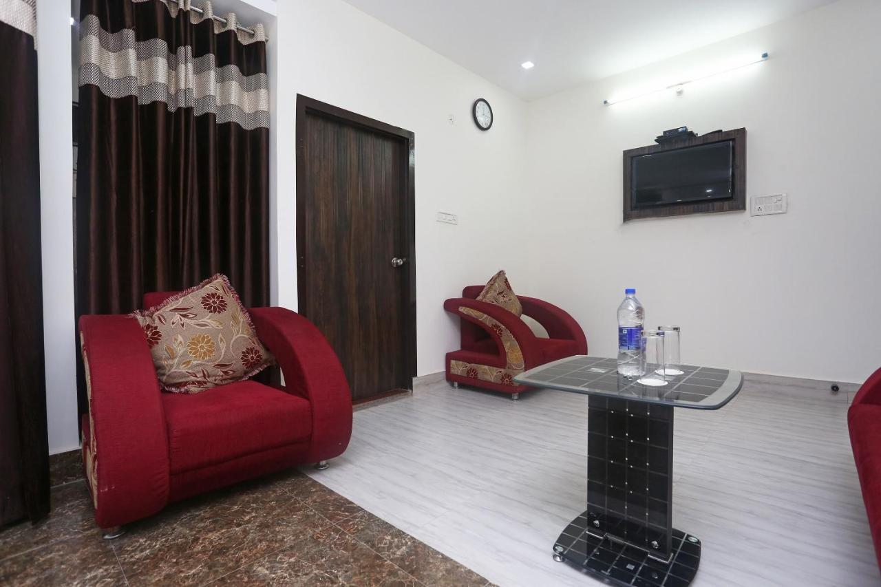 Oyo 18301 Hotel A-One Alwar Dış mekan fotoğraf